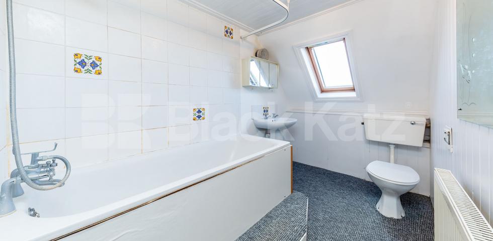 Private one bedroom property set in a period conversion Bramshill Gardens, Dartmouth Park